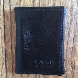 Levi’s // men’s wallet